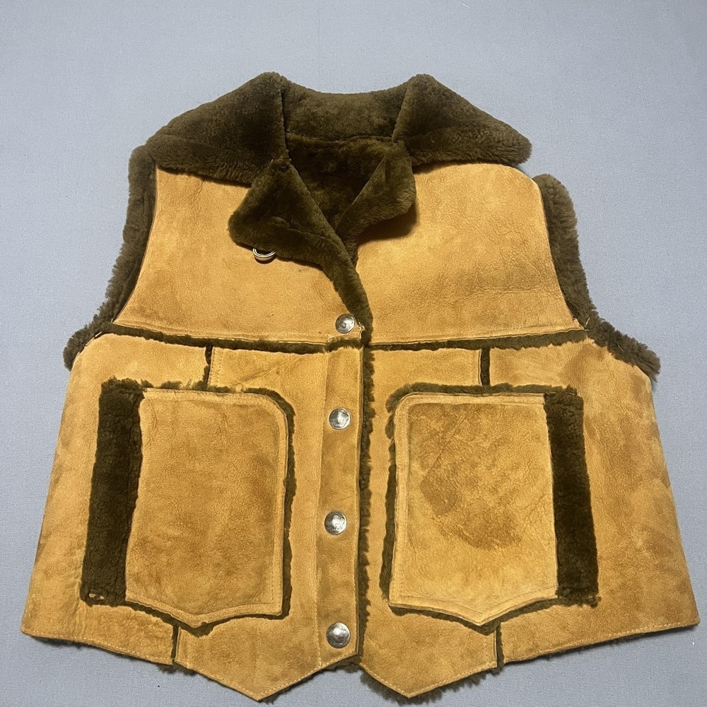 Vintage Eureka Sheepskin Vest Womens Small‎ Brown Suede Shearling Western Snap